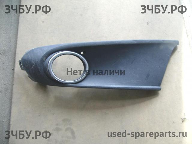 Volkswagen Polo 5 (Sedan) Рамка противотуманной фары левой