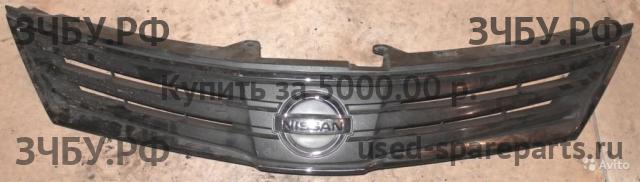 Nissan Tiida 1 Решетка радиатора