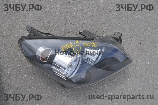 Opel Astra H Фара правая