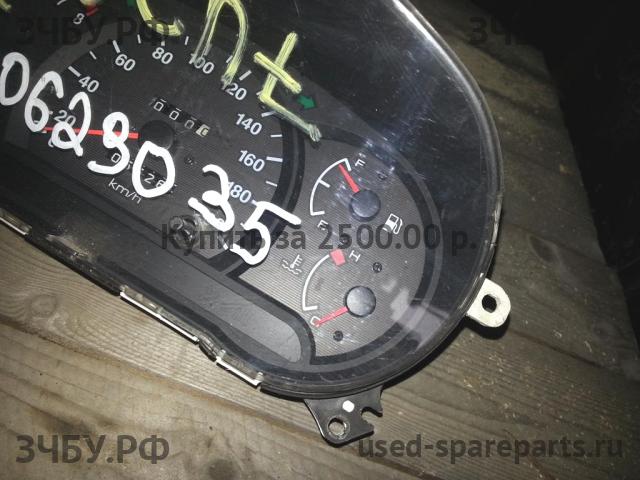 Hyundai Accent 2 Панель приборов