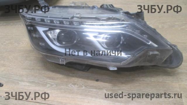 Toyota Camry 7 (V50) Фара правая