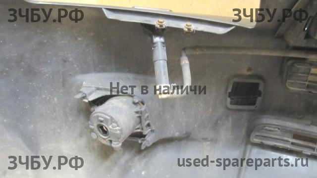 Toyota RAV 4 (3) Бампер передний