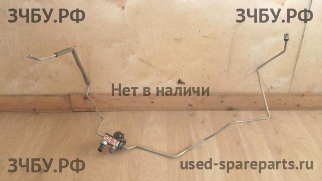 Toyota RAV 4 (3) Трубка кондиционера