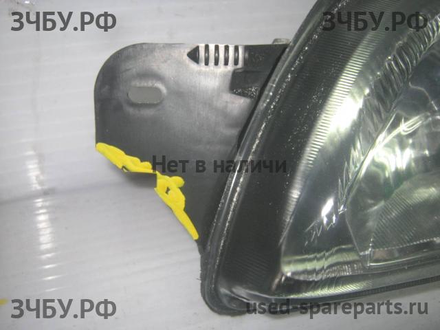 Ford Fiesta 4 Фара левая