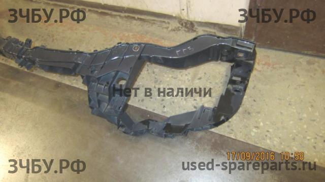 Ford Focus 3 Панель передняя (телевизор)