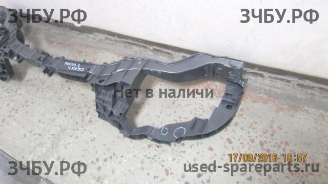 Ford Focus 3 Панель передняя (телевизор)