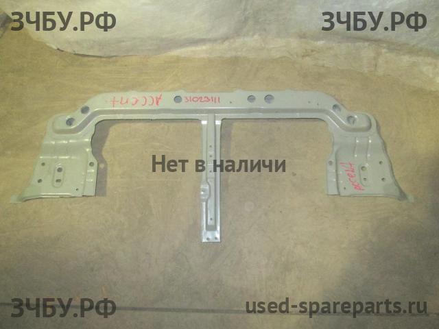 Hyundai Accent 2 Панель передняя (телевизор)