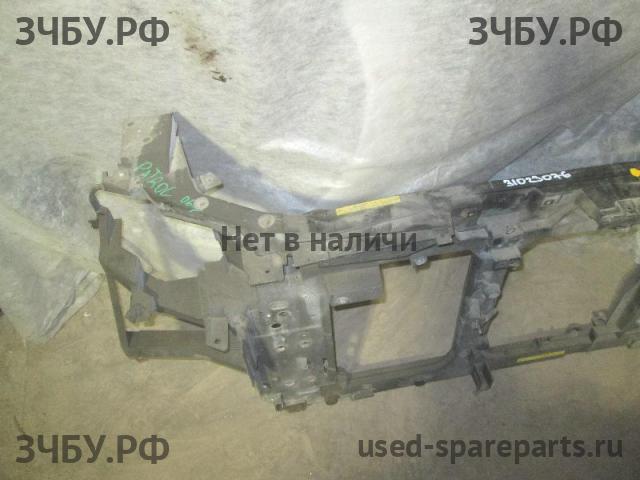 Nissan Patrol (Y61) Панель передняя (телевизор)