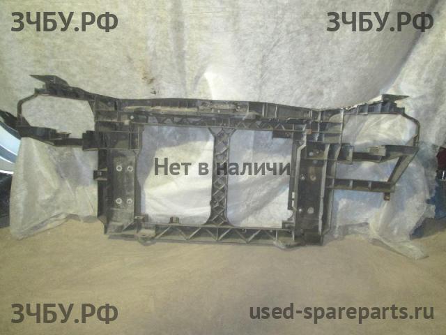 Nissan Patrol (Y61) Панель передняя (телевизор)
