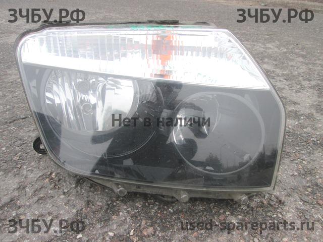Renault Duster Фара правая