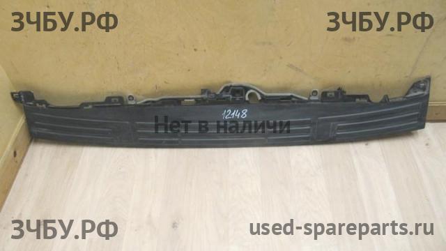 Toyota Land Cruiser 150 (PRADO) Накладка заднего бампера