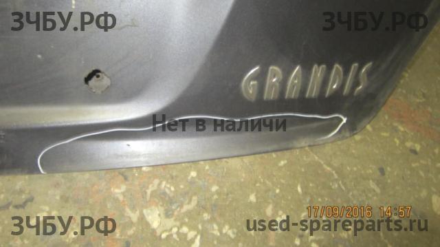 Mitsubishi Grandis (NA4W) Дверь багажника