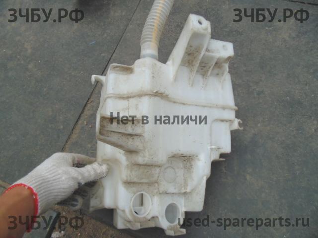 Toyota RAV 4 (3) Бачок омывателя лобового стекла
