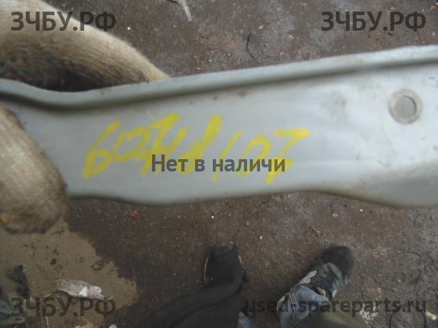 Suzuki Swift 2 Панель передняя (телевизор)