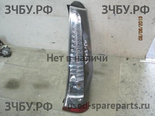 Mitsubishi Grandis (NA4W) Фонарь правый