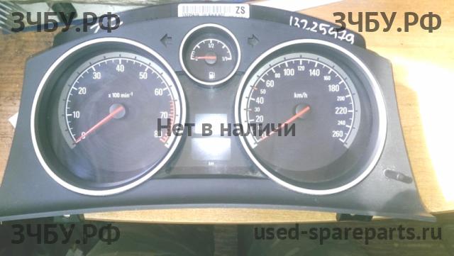 Opel Zafira B Панель приборов