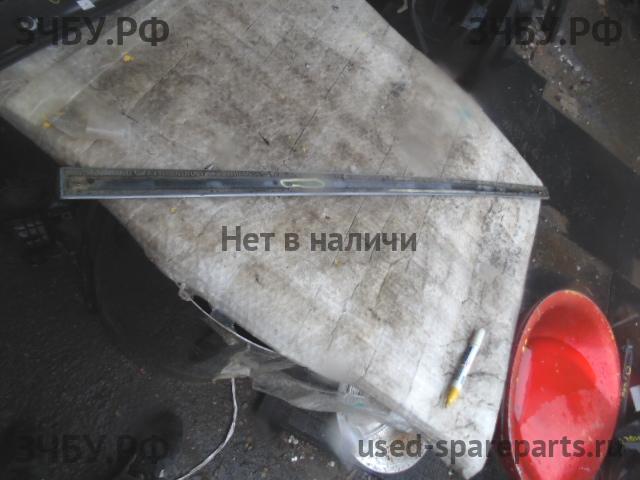 Audi A4 [B7] Молдинг двери