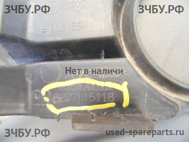 Renault Megane 2 Решетка в бампер