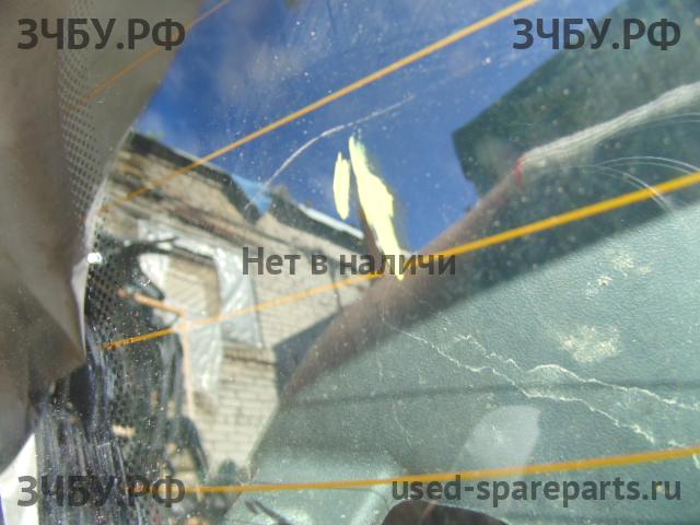 Peugeot 206 Стекло заднее