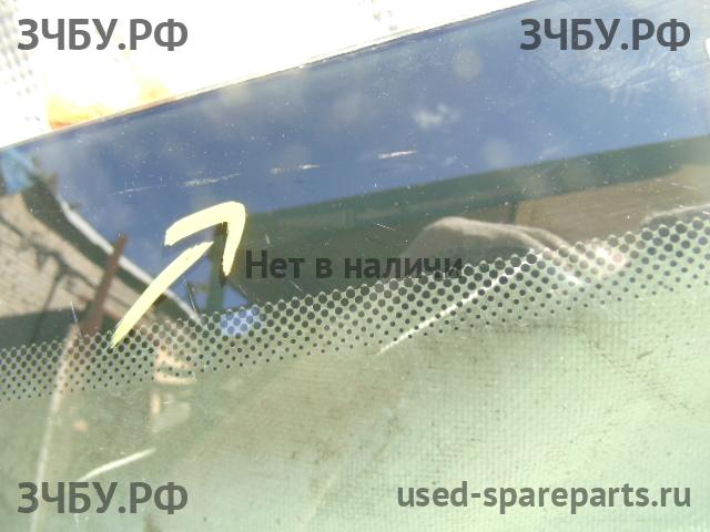 Peugeot 206 Стекло заднее