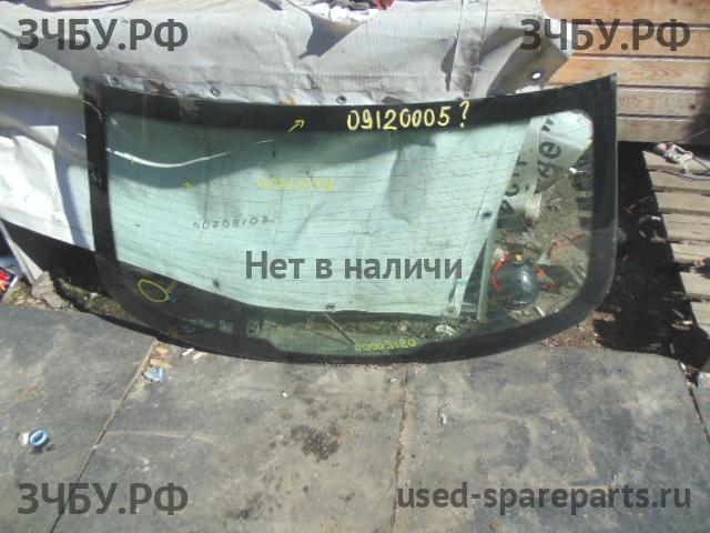 Peugeot 206 Стекло заднее
