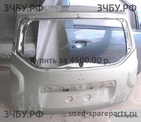Renault Duster Дверь багажника