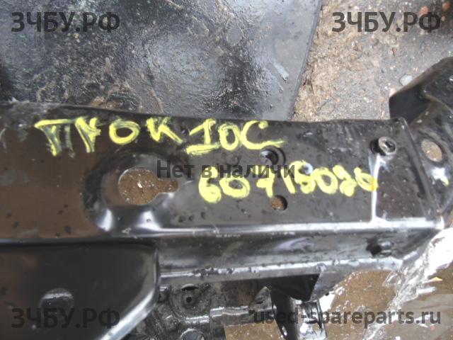 Toyota Corolla (E14 - E15) Панель передняя (телевизор)