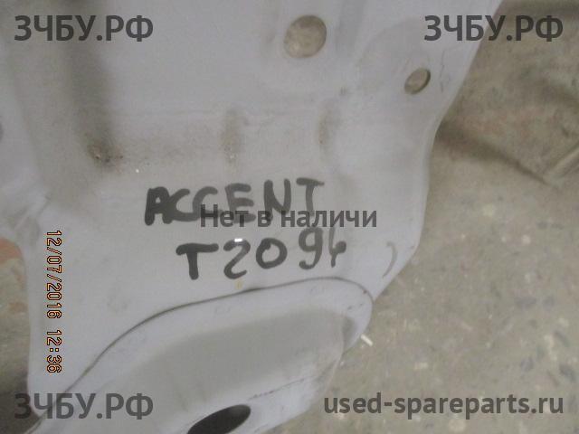 Hyundai Accent 2 Панель передняя (телевизор)