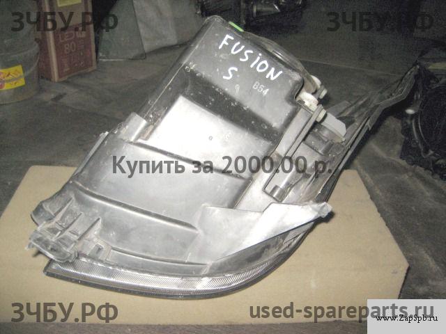 Ford Fusion Фара левая