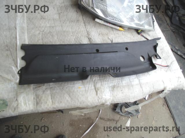 Daewoo Nexia Решетка стеклоочистителя (Дефлектор водостока)