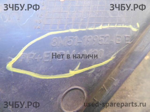 Ford Focus 2 Решетка в бампер