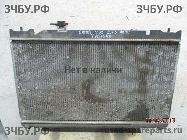 Toyota Camry 5 (V30) Радиатор основной (охлаждение ДВС)