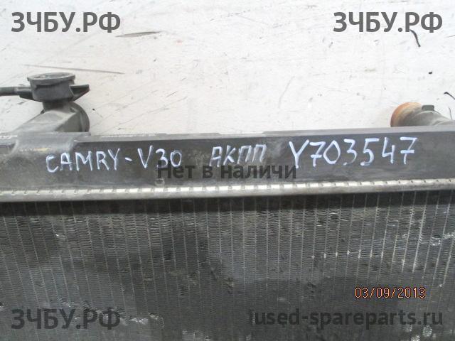 Toyota Camry 5 (V30) Радиатор основной (охлаждение ДВС)