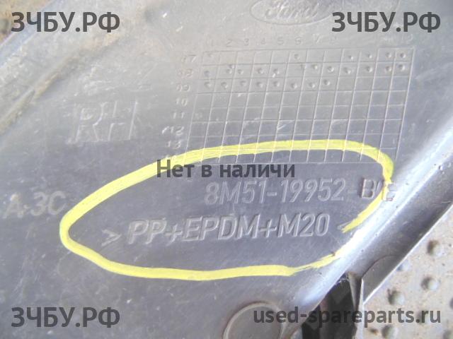 Ford Focus 2 Заглушка в бампер