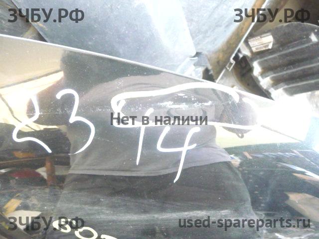 Toyota RAV 4 (4) Капот