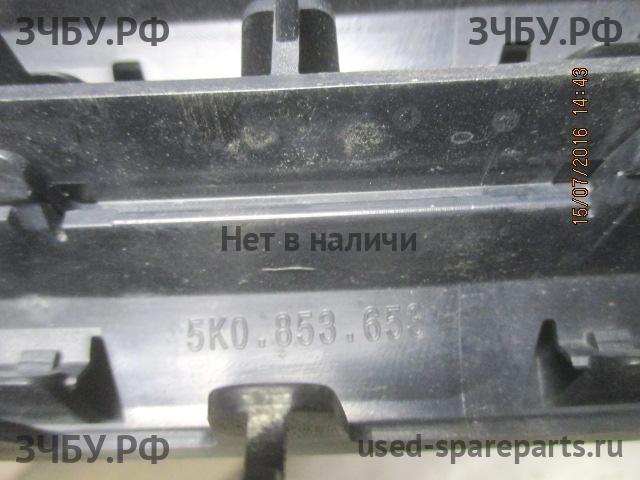 Volkswagen Golf 6 Решетка радиатора