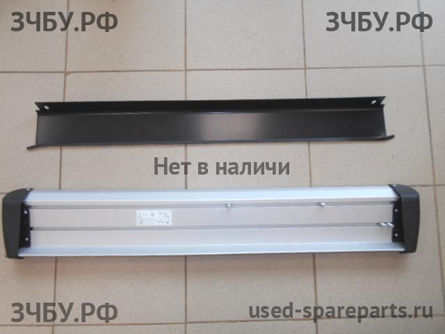 Toyota RAV 4 (2) Подножка
