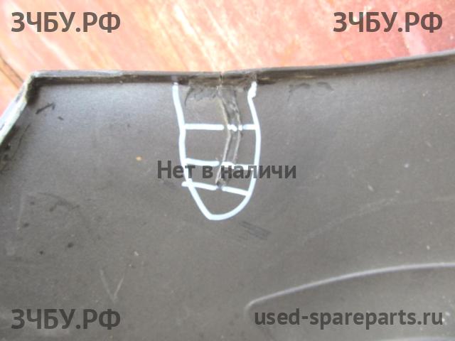 Toyota Yaris 2 Бампер задний