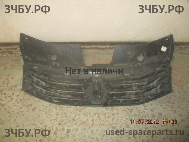 Renault Sandero 1 Решетка радиатора
