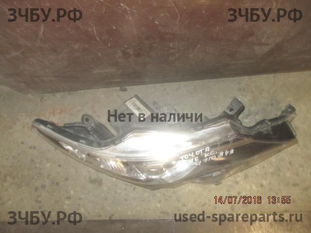 Toyota Auris 2 (E180) Фара правая