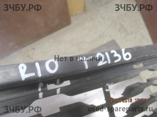 KIA Rio 3 Решетка в бампер