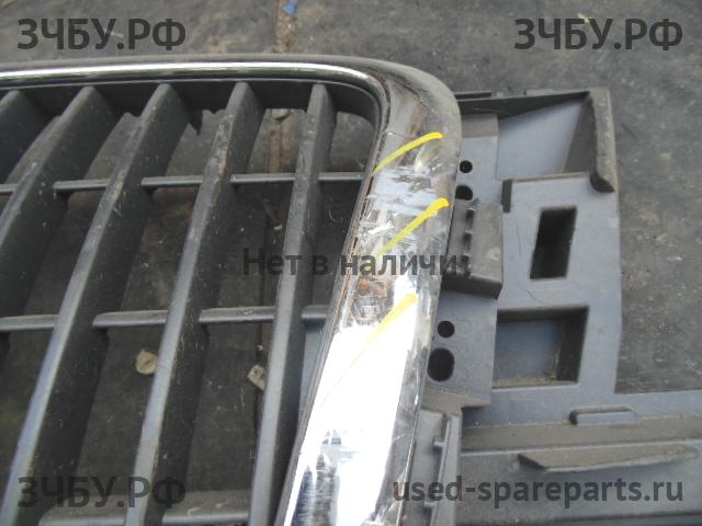 Audi Q5 (1) [8R] Решетка радиатора
