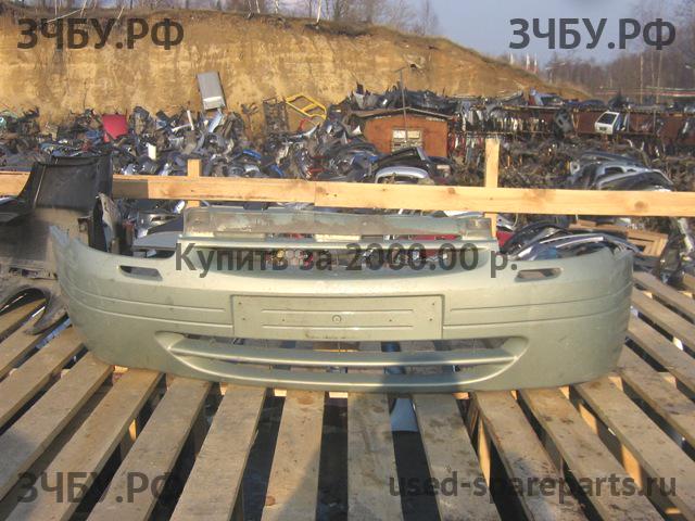 Renault Clio 1 Бампер передний