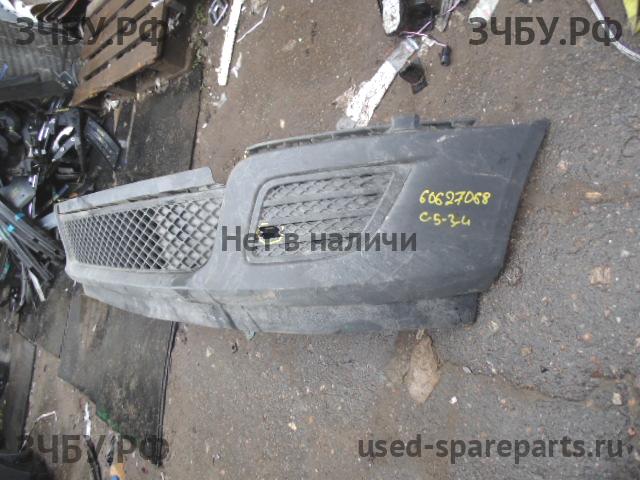 Ford Fiesta 5 Бампер передний