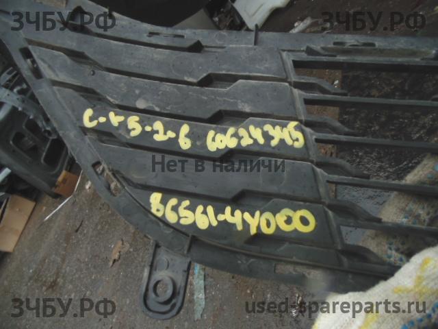 KIA Rio 3 Решетка в бампер