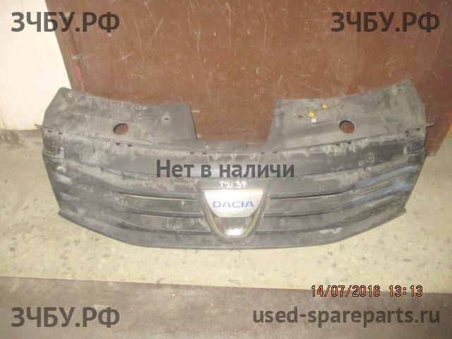 Renault Sandero 1 Решетка радиатора