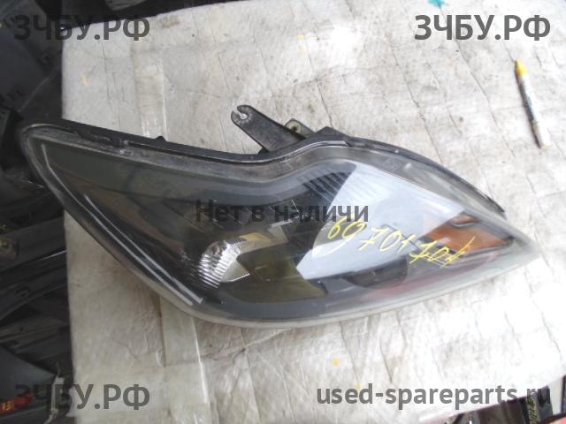 Ford Focus 2 Фара правая