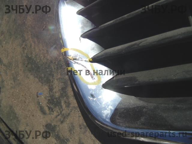 Volvo C30 Решетка радиатора