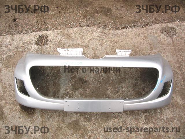 Peugeot 107 Бампер передний