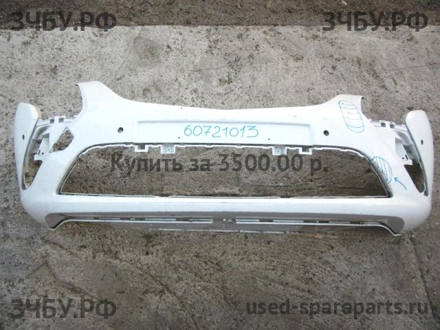 Opel Zafira C Бампер передний